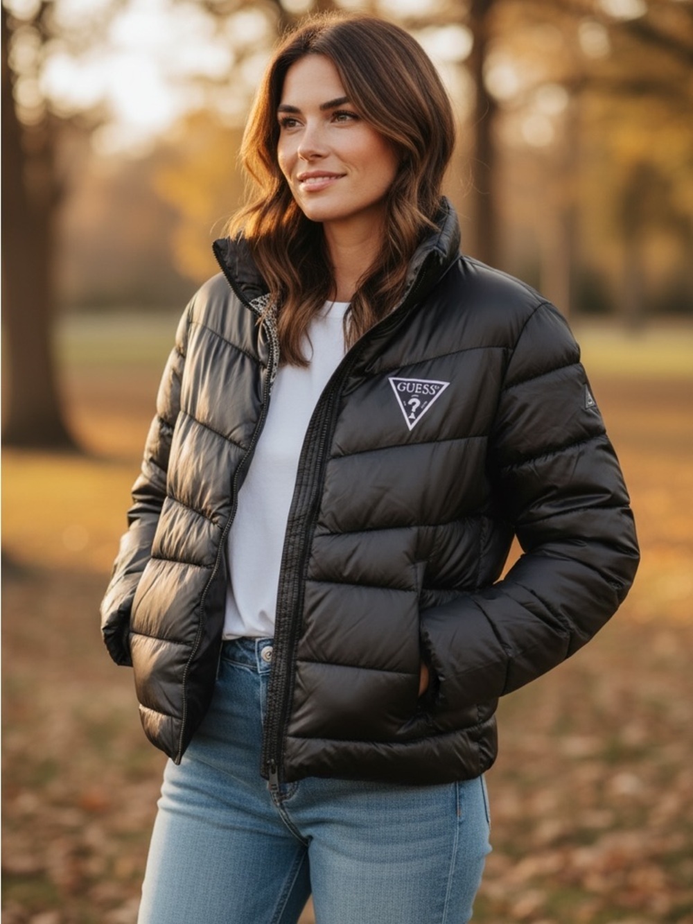 GUESS Black Puffer Jacket Women’s Size L Glossy Logo Zip Coat